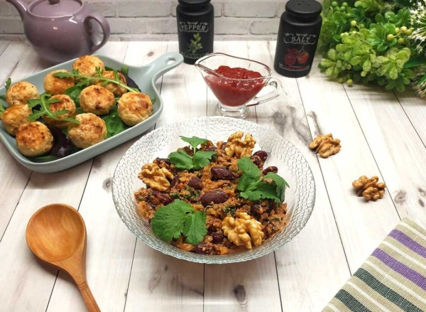 Лобио из консервированной фасоли Лобио из консервированной фасоли