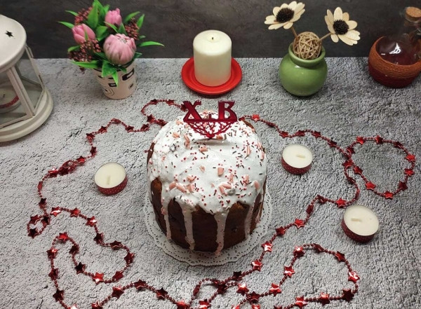 Пасхальные куличи с изюмом