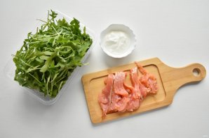 Белая пицца с лососем