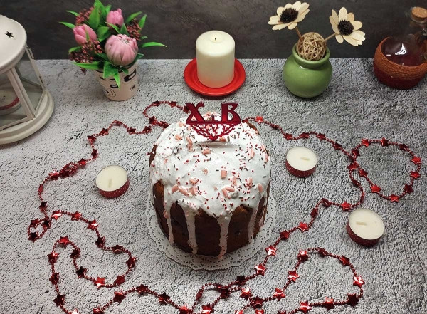 Пасхальные куличи с изюмом