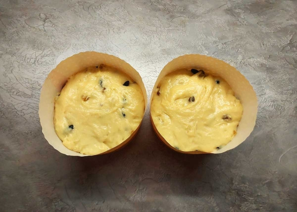 Пасхальные куличи с изюмом