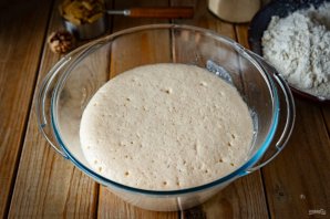 Кулич с орехами