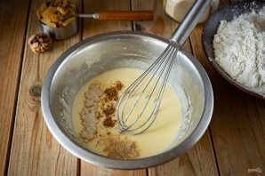 Кулич с орехами