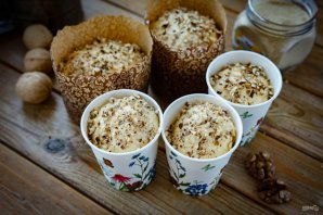 Кулич с орехами