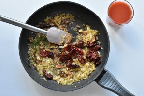 Курица по-средиземноморски с оливками