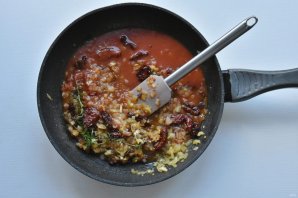 Курица по-средиземноморски с оливками