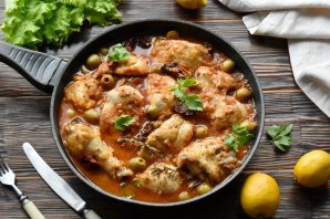 Курица по-средиземноморски с оливками