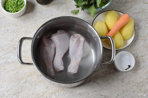 Куриный суп с крапивой