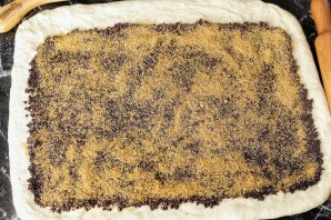 Пасхальный рулет с маком