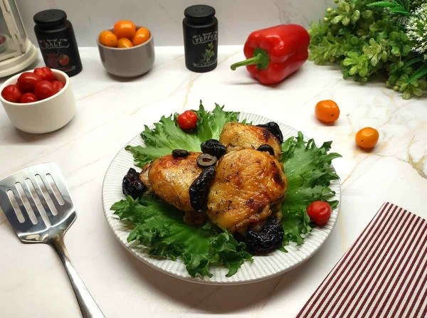 Курица с черносливом
