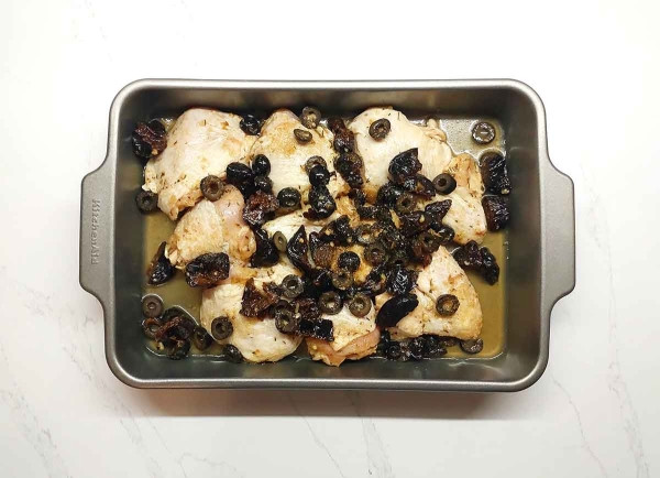 Курица с черносливом