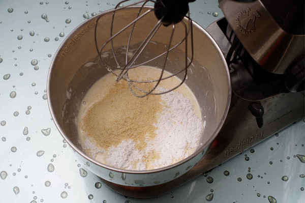 Клафути с черешней