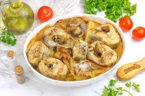 Минтай с картошкой