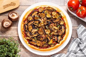 Постная пицца с грибами