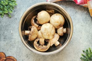 Шампиньоны на шампурах Шампиньоны на шампурах
