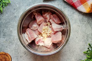 Шашлык на шпажках Шашлык на шпажках