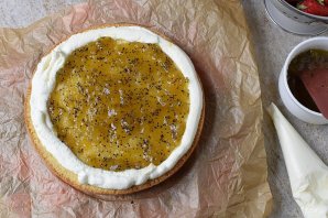 Торт с киви и клубникой