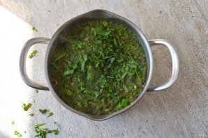 Зеленые щи из щавеля Зеленые щи из щавеля