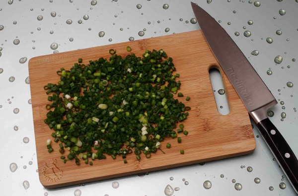 Салат из крабовых палочек &mdash; 4 простых и вкусных рецепта