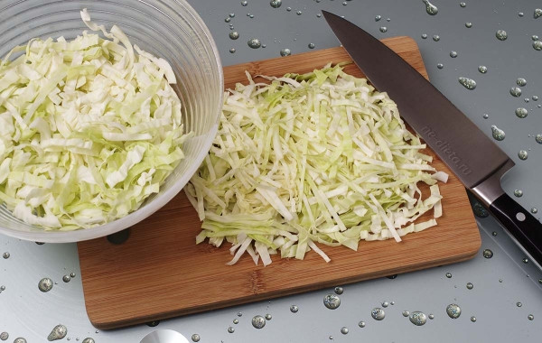 Салат из крабовых палочек &mdash; 4 простых и вкусных рецепта