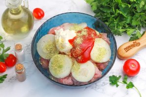 Шашлык из курицы в аэрогриле Шашлык из курицы в аэрогриле