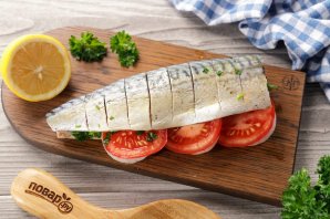 Скумбрия на решетке в фольге