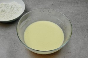 Заливной пирог с черемшой и яйцом