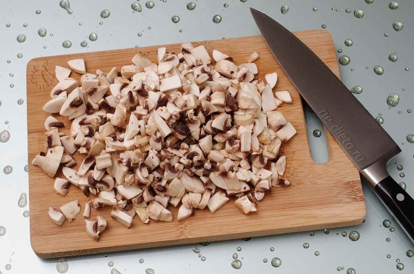 Пирожки с курицей, грибами и сыром