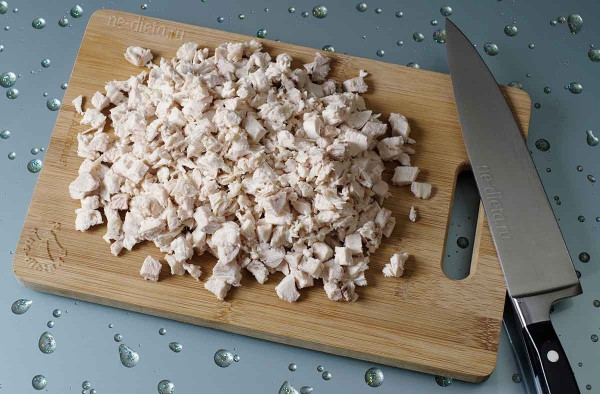 Пирожки с курицей, грибами и сыром