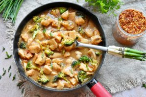 Курица с брокколи в соусе терияки Курица с брокколи в соусе терияки