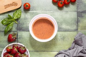 Салат с клубникой и помидорами Салат с клубникой и помидорами