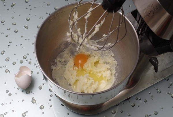 Овсяное печенье с изюмом и орехами