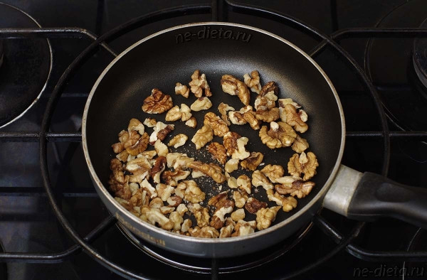 Овсяное печенье с изюмом и орехами