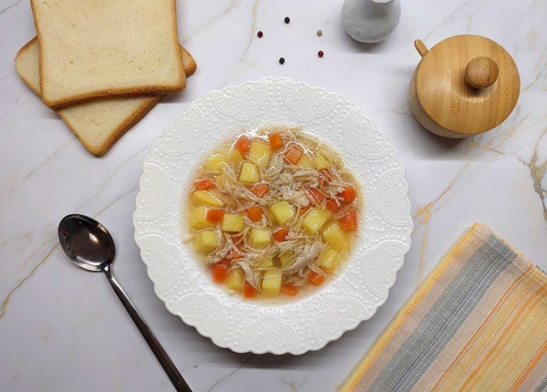 Суп с курицей и вермишелью