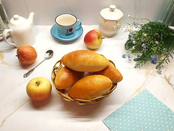 Пирожки с яблоками Пирожки с яблоками