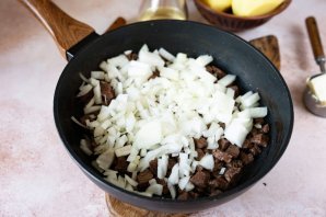 Говядина в горшочках