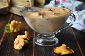 Грибной соус с лисичками