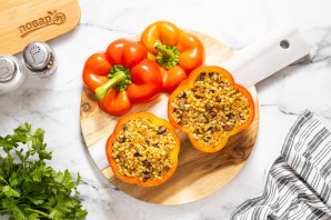 Перцы фаршированные булгуром и грибами Перцы фаршированные булгуром и грибами
