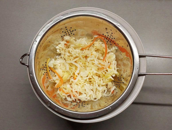 Винегрет с квашеной капустой