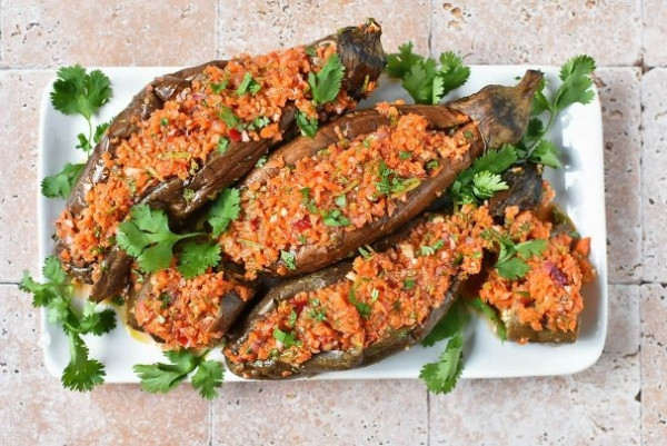 Баклажаны с начинкой