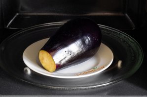 Баклажаны в микроволновке