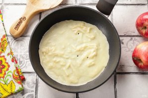 Яблочные блинчики