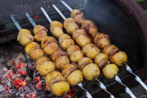 Шашлык из картофеля