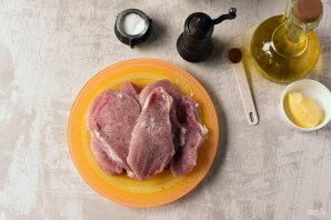 Свинина с яблоками и луком