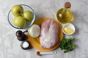 Свинина с яблоками и луком