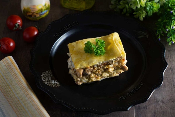 Лазанья с курицей и грибами