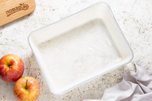 Быстрый пирог с яблоками