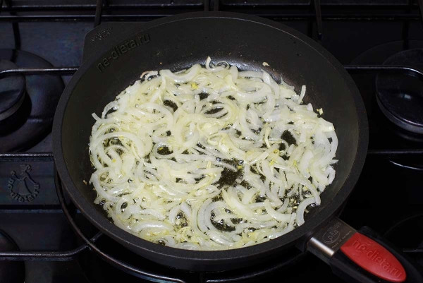 Лоранский пирог с курицей и грибами