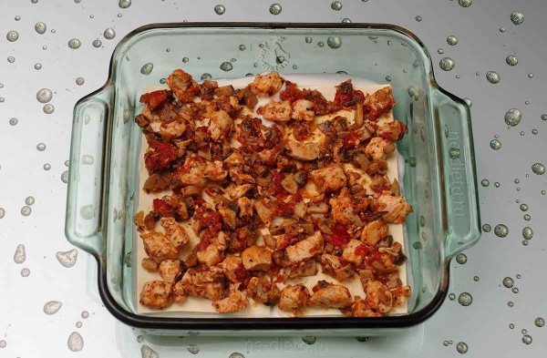 Лазанья с курицей и грибами