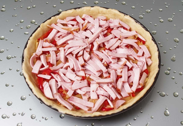 Лоранский пирог с ветчиной и сыром